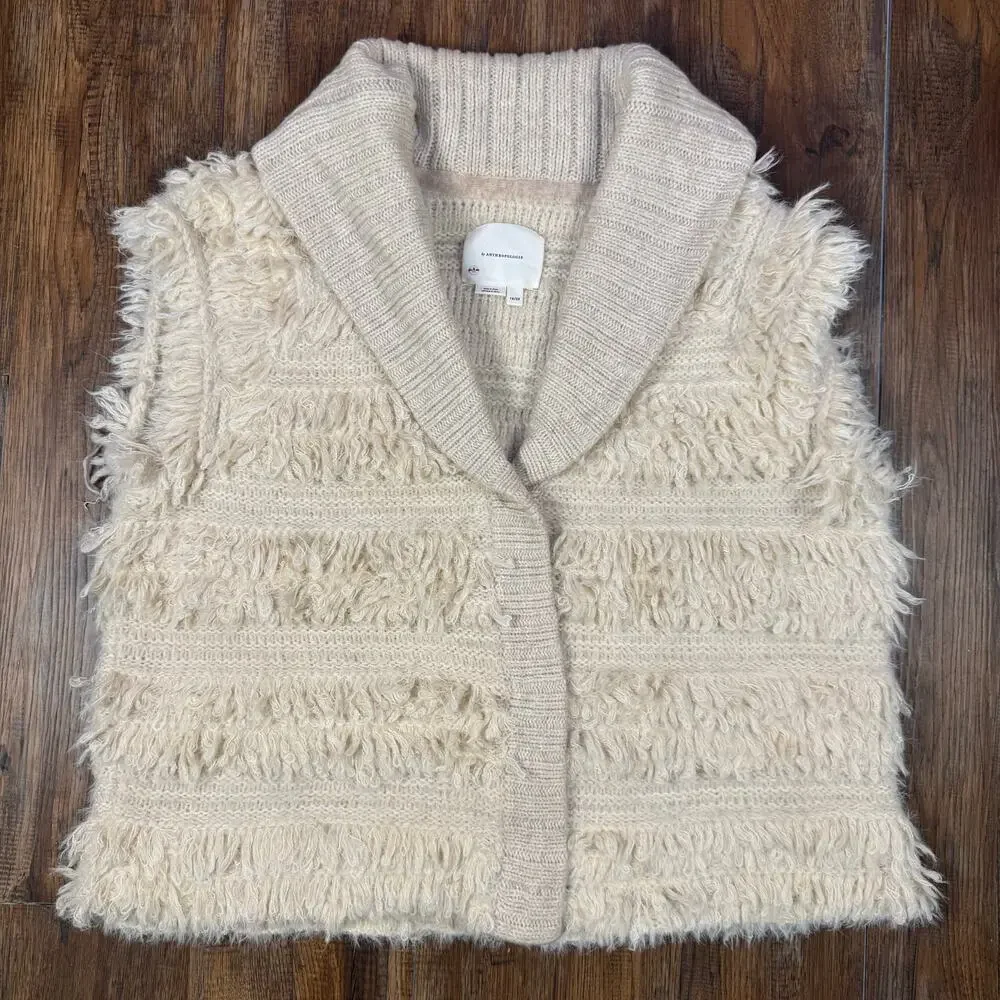 Anthropologie Cream Shaggy Sweater Vest size 1X/2X snap button closure 25% wool - Picture 1 of 16